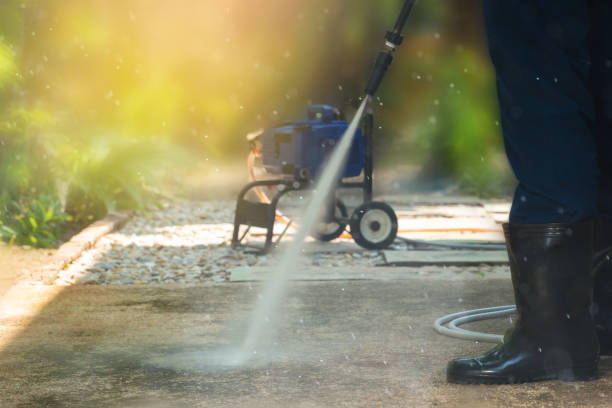 Best Pool Deck Cleaning  in Montauk, NY